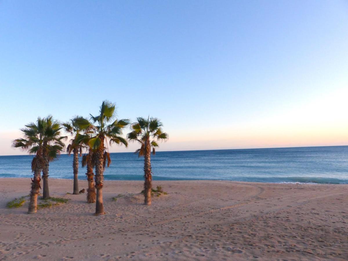 Comarruga Beach Apartment Tarragona Bagian luar foto