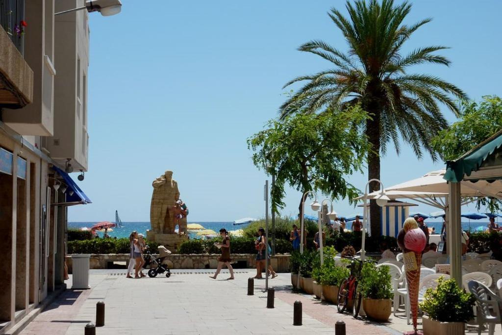 Comarruga Beach Apartment Tarragona Bagian luar foto